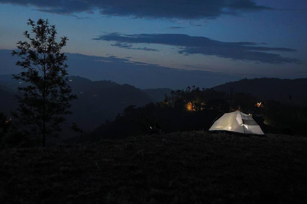 Vila Breezy Point Vagamon Exteriér fotografie